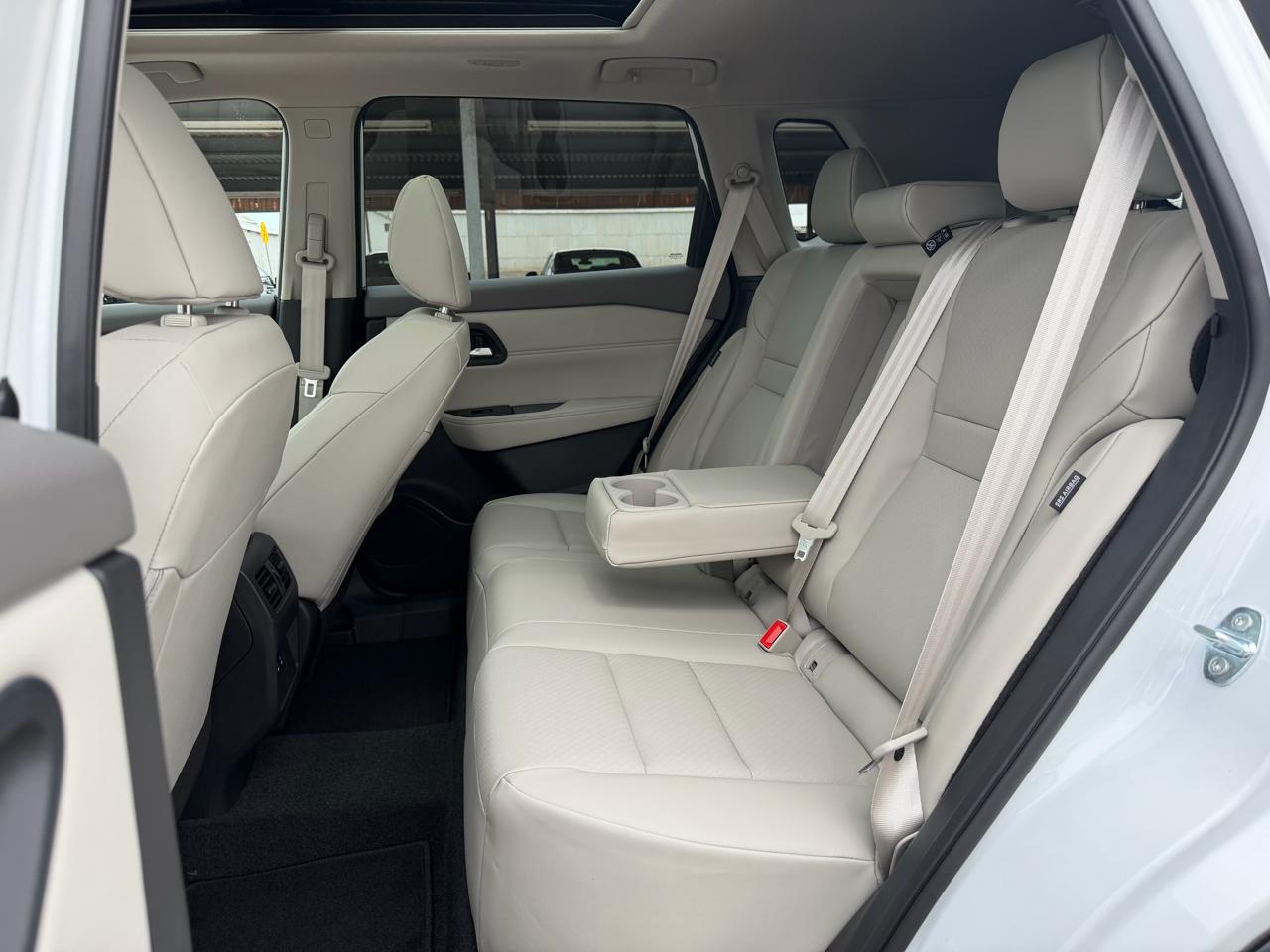 Nissan Rogue 2026.5 FWD Dark Armor 2026