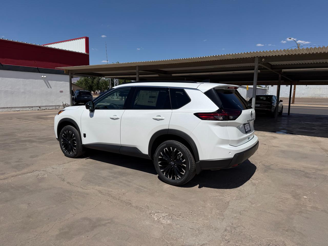 Nissan Rogue 2026.5 FWD Dark Armor 2026
