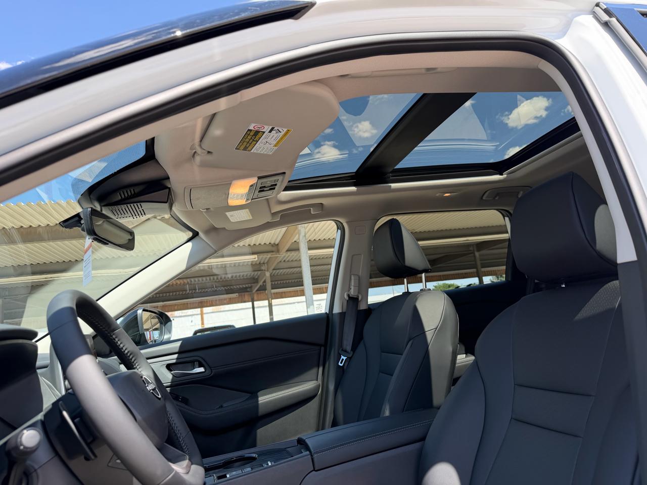 Nissan Rogue 2026.5 FWD Dark Armor 2026