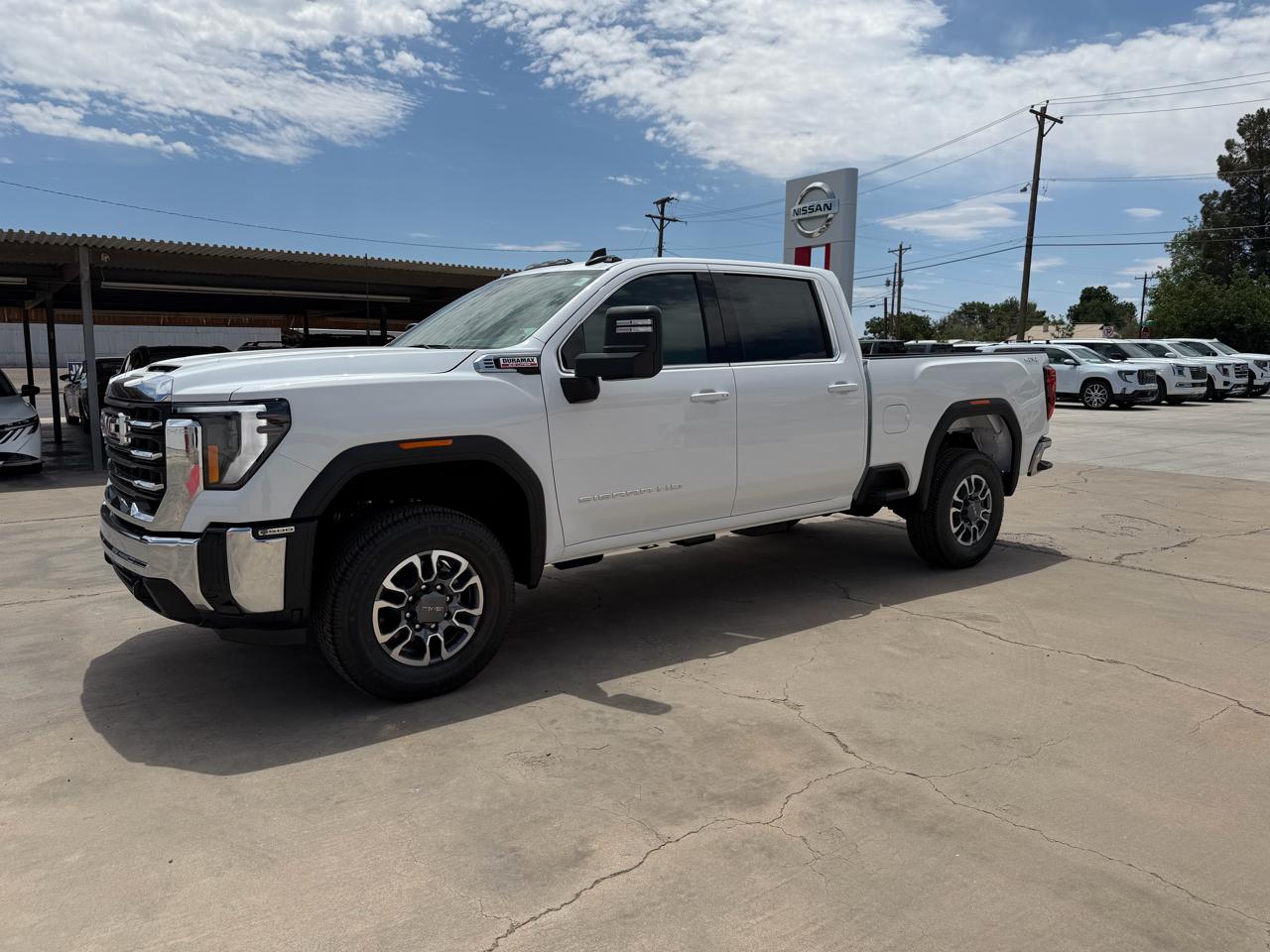 GMC Sierra 2500HD 4WD Crew Cab 159" SLE 2026