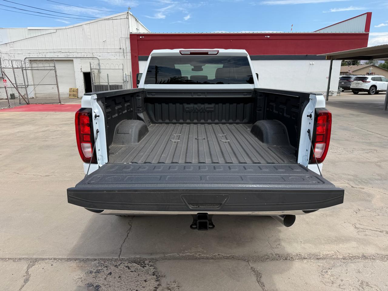 GMC Sierra 2500HD 4WD Crew Cab 159" SLE 2026