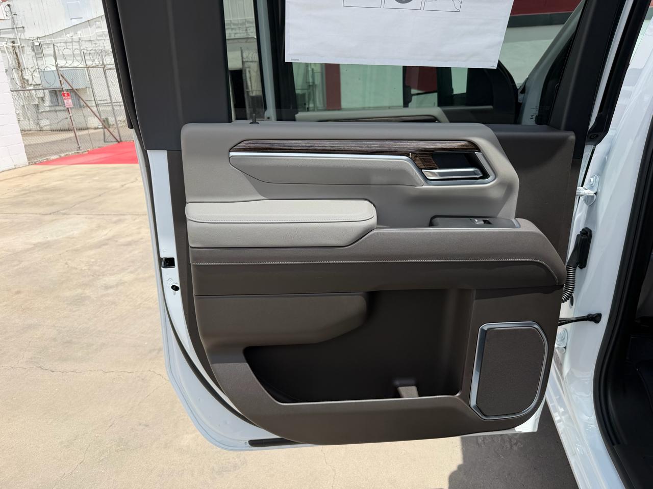 GMC Sierra 2500HD 4WD Crew Cab 159" SLE 2026