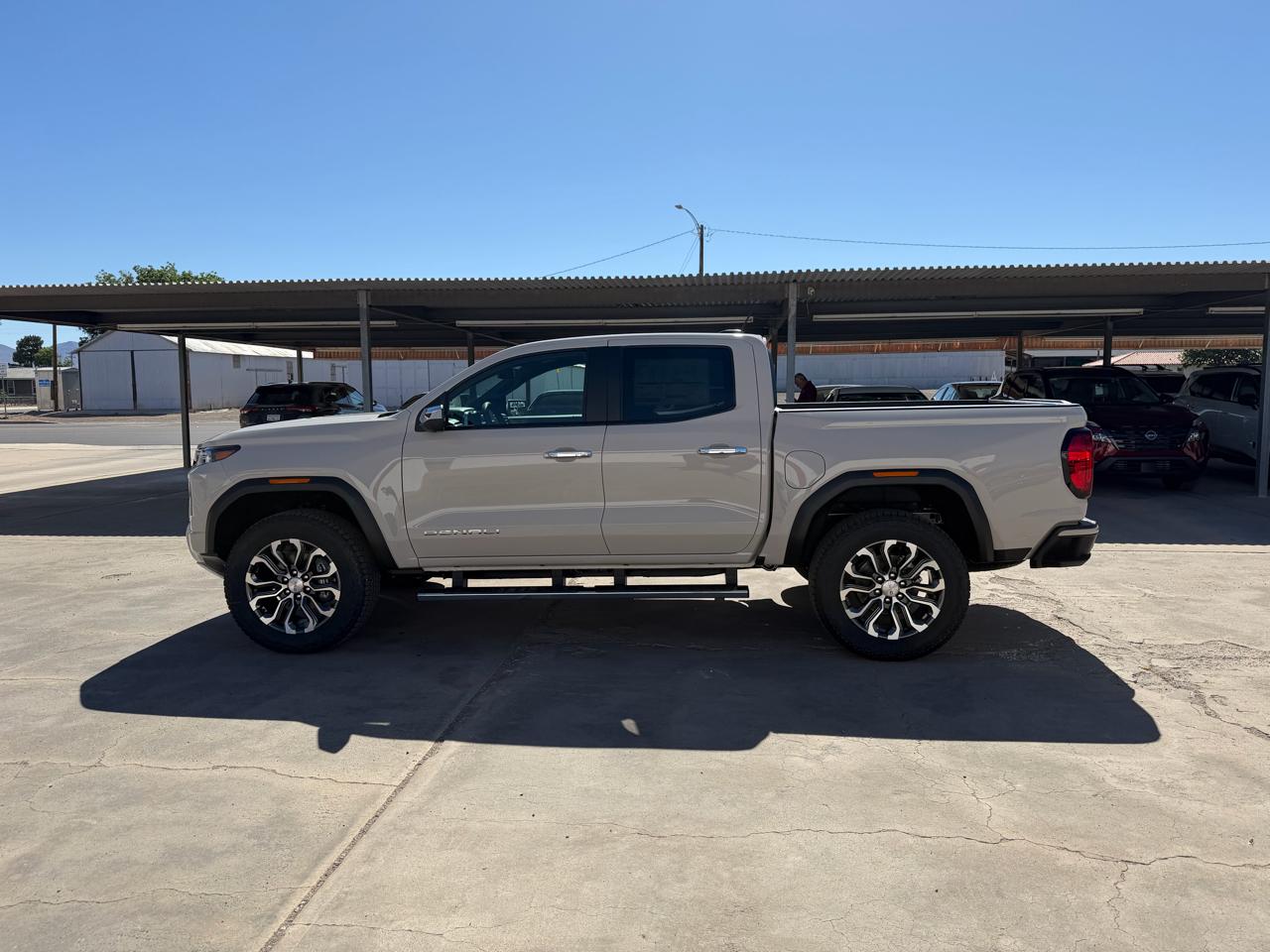GMC Canyon 4WD Crew Cab Denali 2026