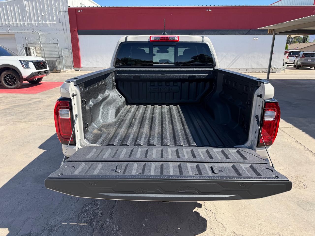 GMC Canyon 4WD Crew Cab Denali 2026