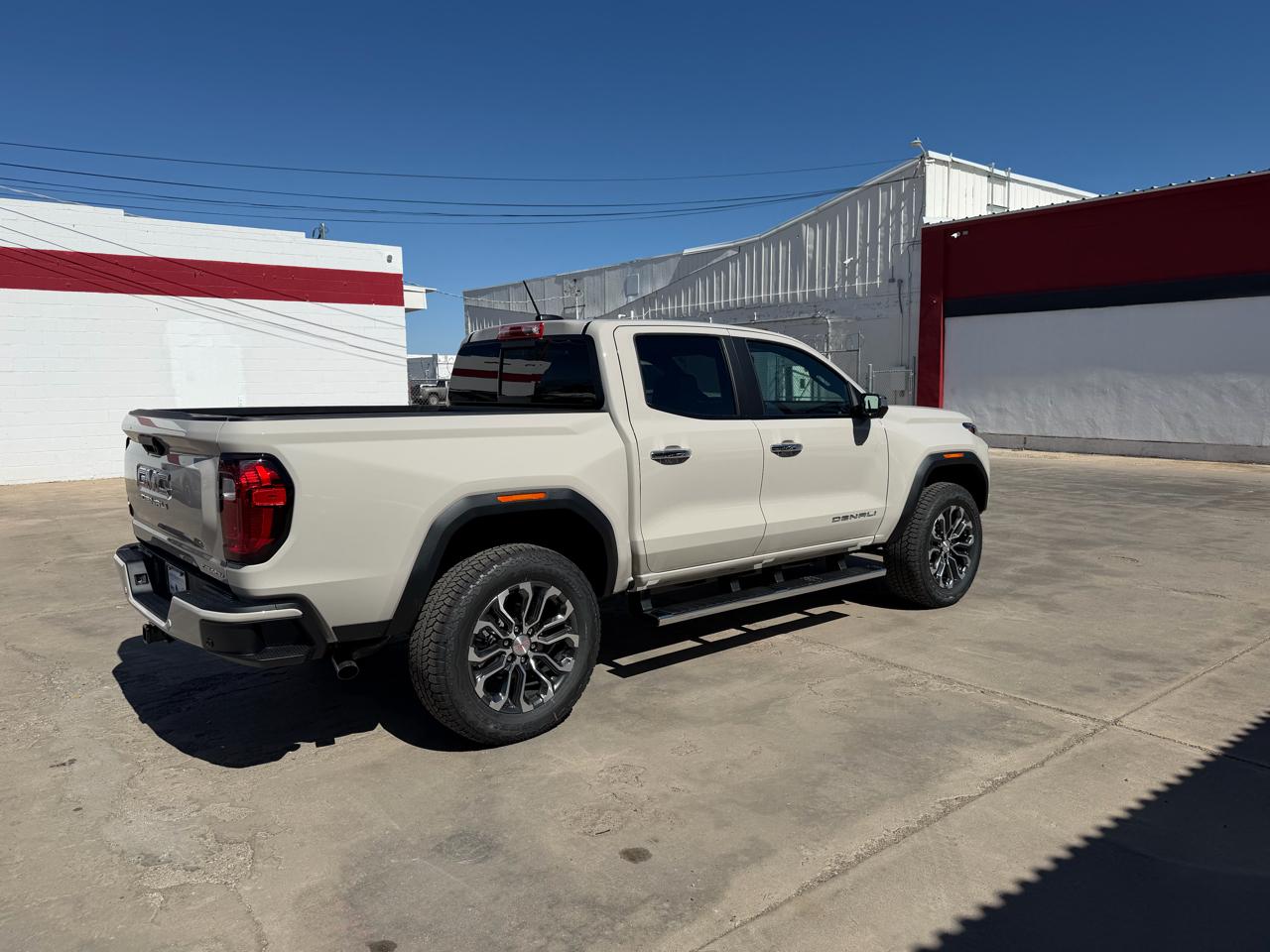 GMC Canyon 4WD Crew Cab Denali 2026