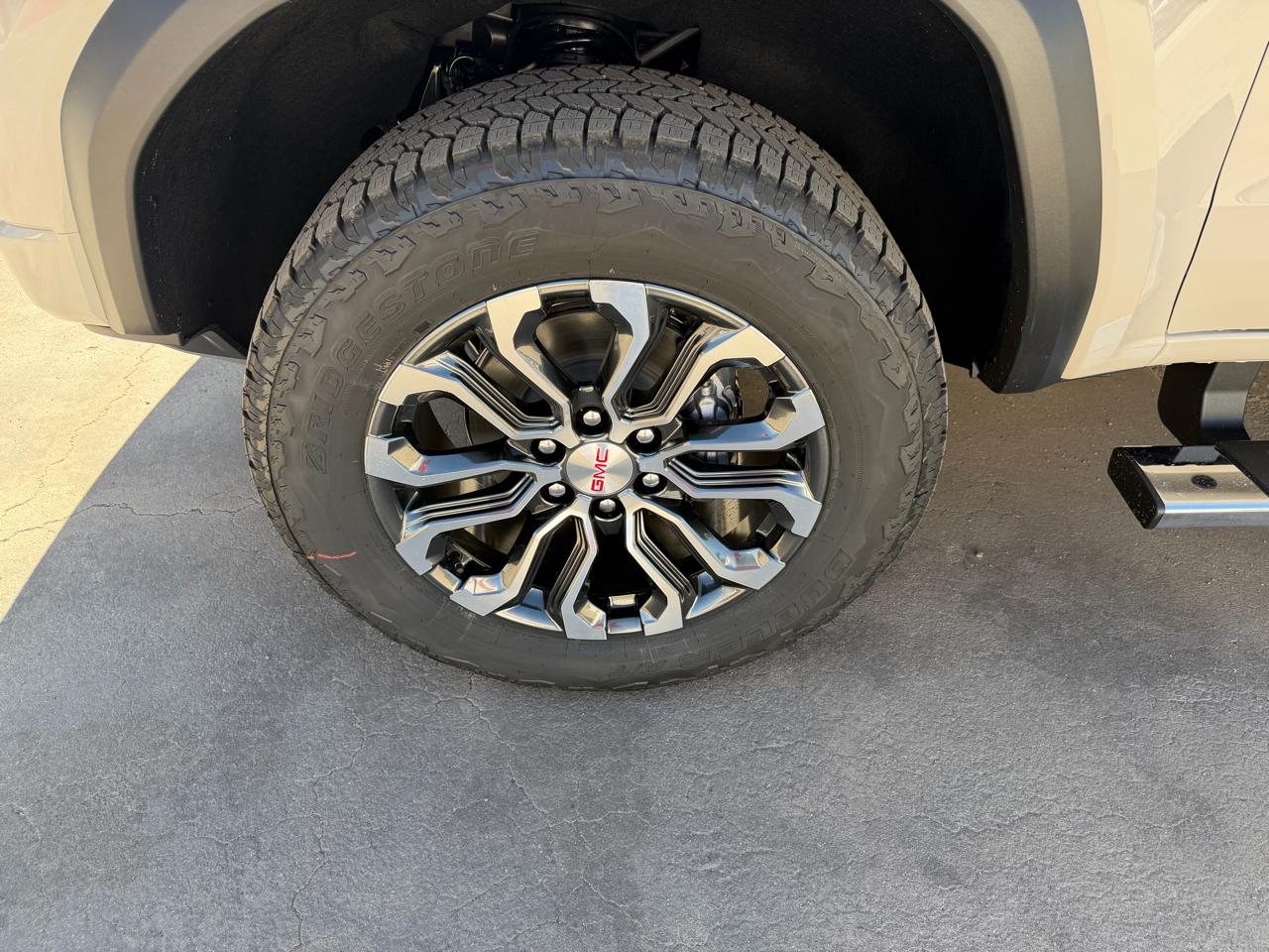 GMC Canyon 4WD Crew Cab Denali 2026