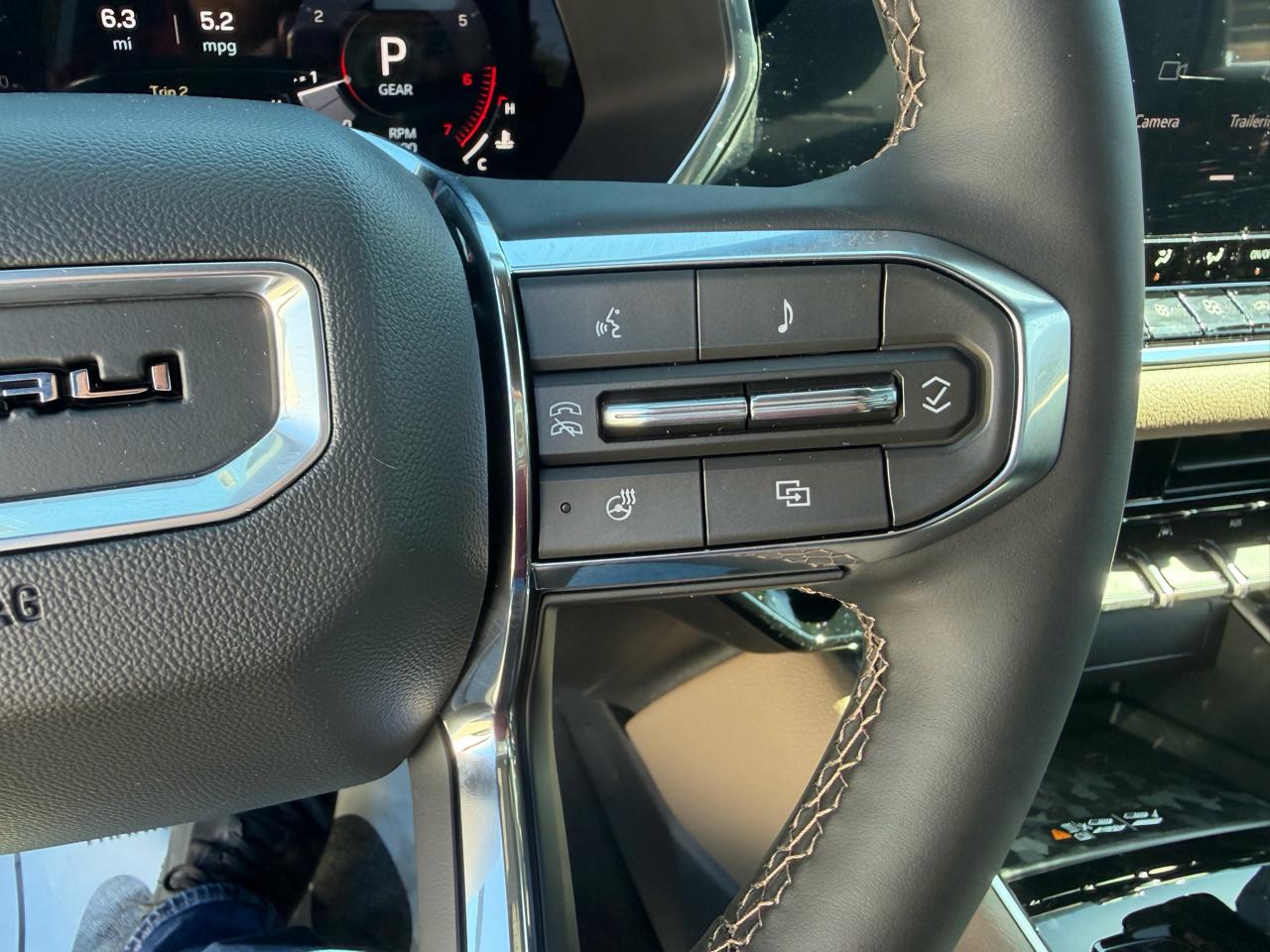 GMC Canyon 4WD Crew Cab Denali 2026