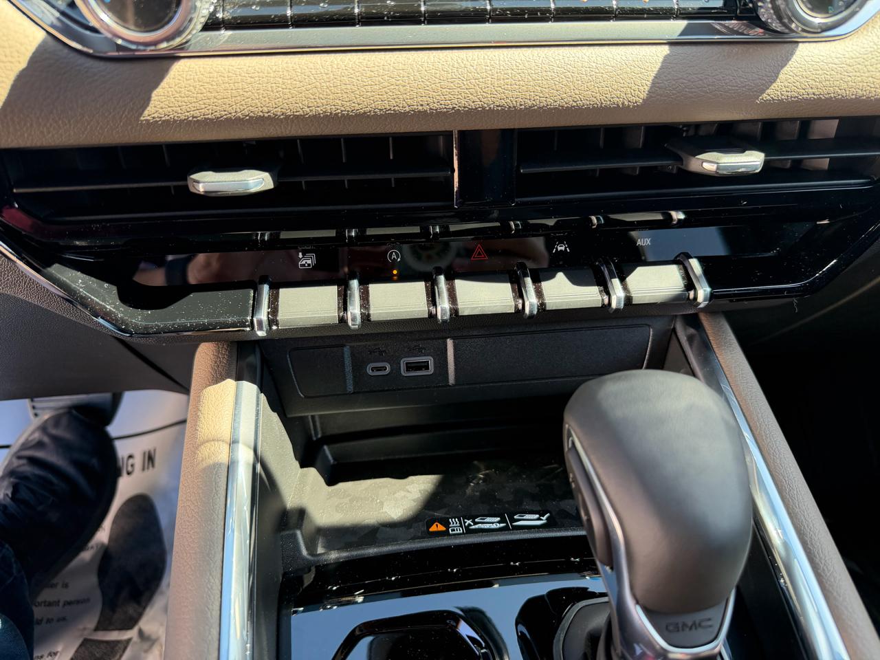 GMC Canyon 4WD Crew Cab Denali 2026
