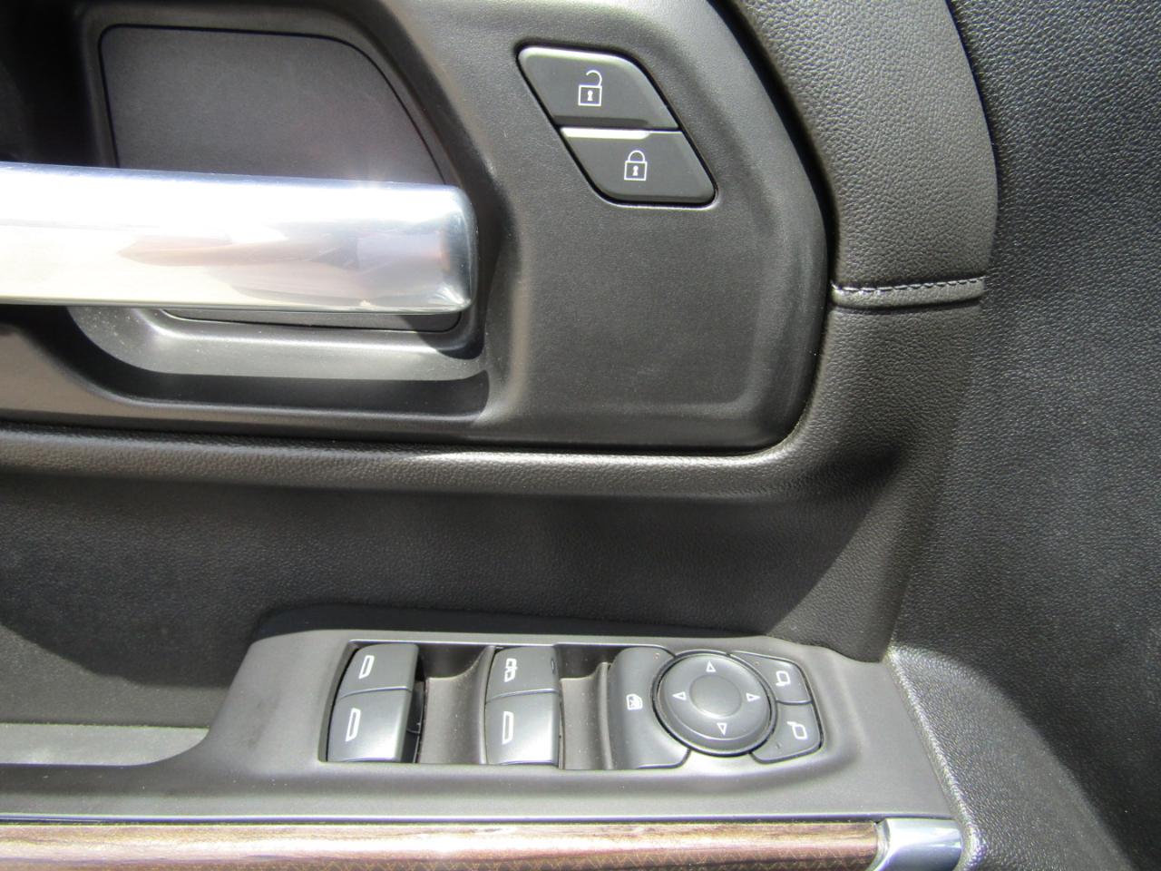 Chevrolet Silverado 2500HD 4WD Crew Cab 159" LT 2023