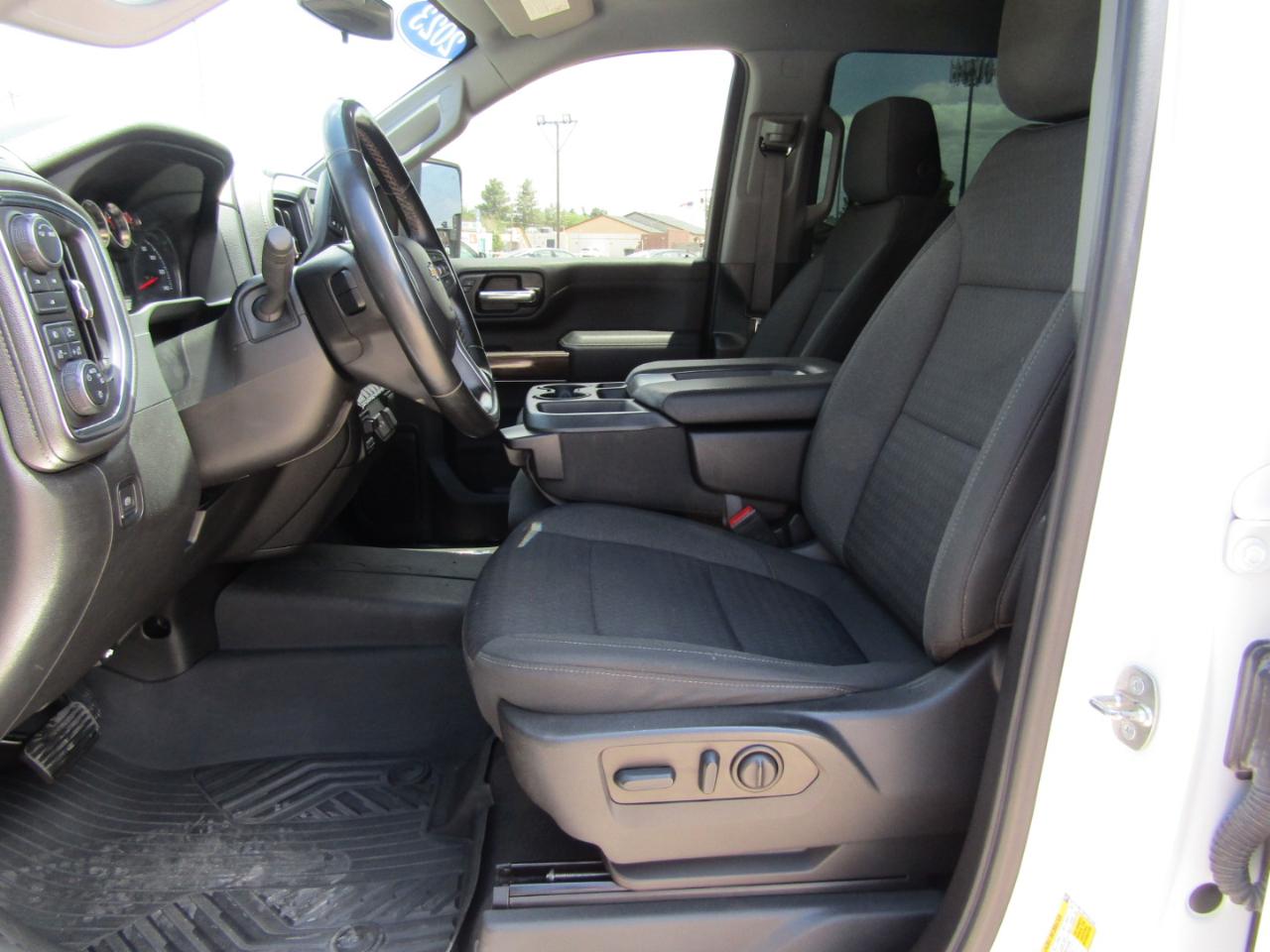 Chevrolet Silverado 2500HD 4WD Crew Cab 159" LT 2023