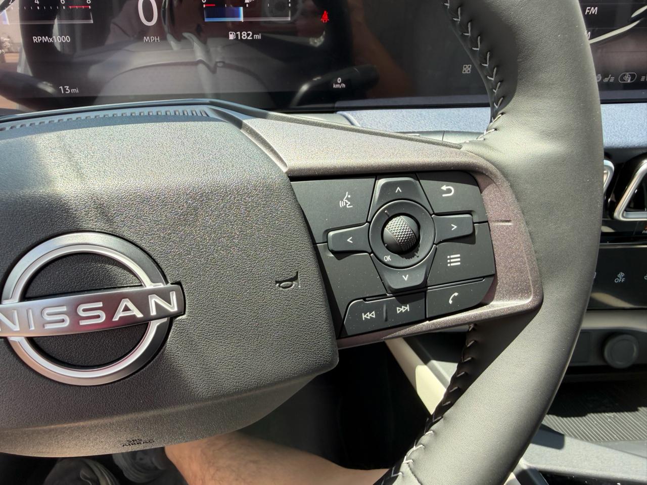Nissan Sentra SL Sedan 2026