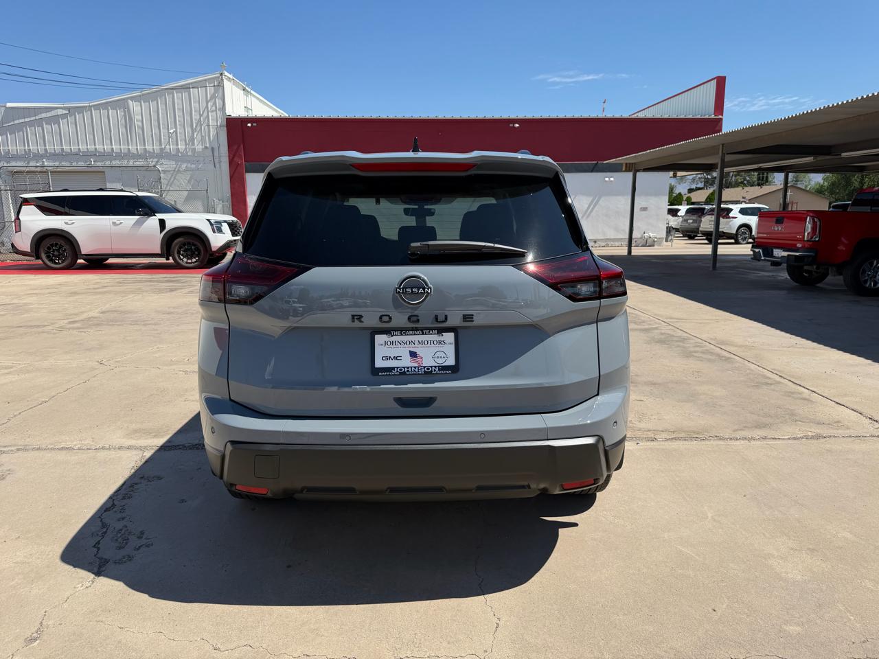 Nissan Rogue 2026.5 FWD Dark Armor 2026