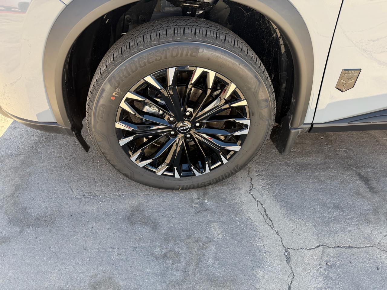Nissan Rogue 2026.5 FWD Dark Armor 2026