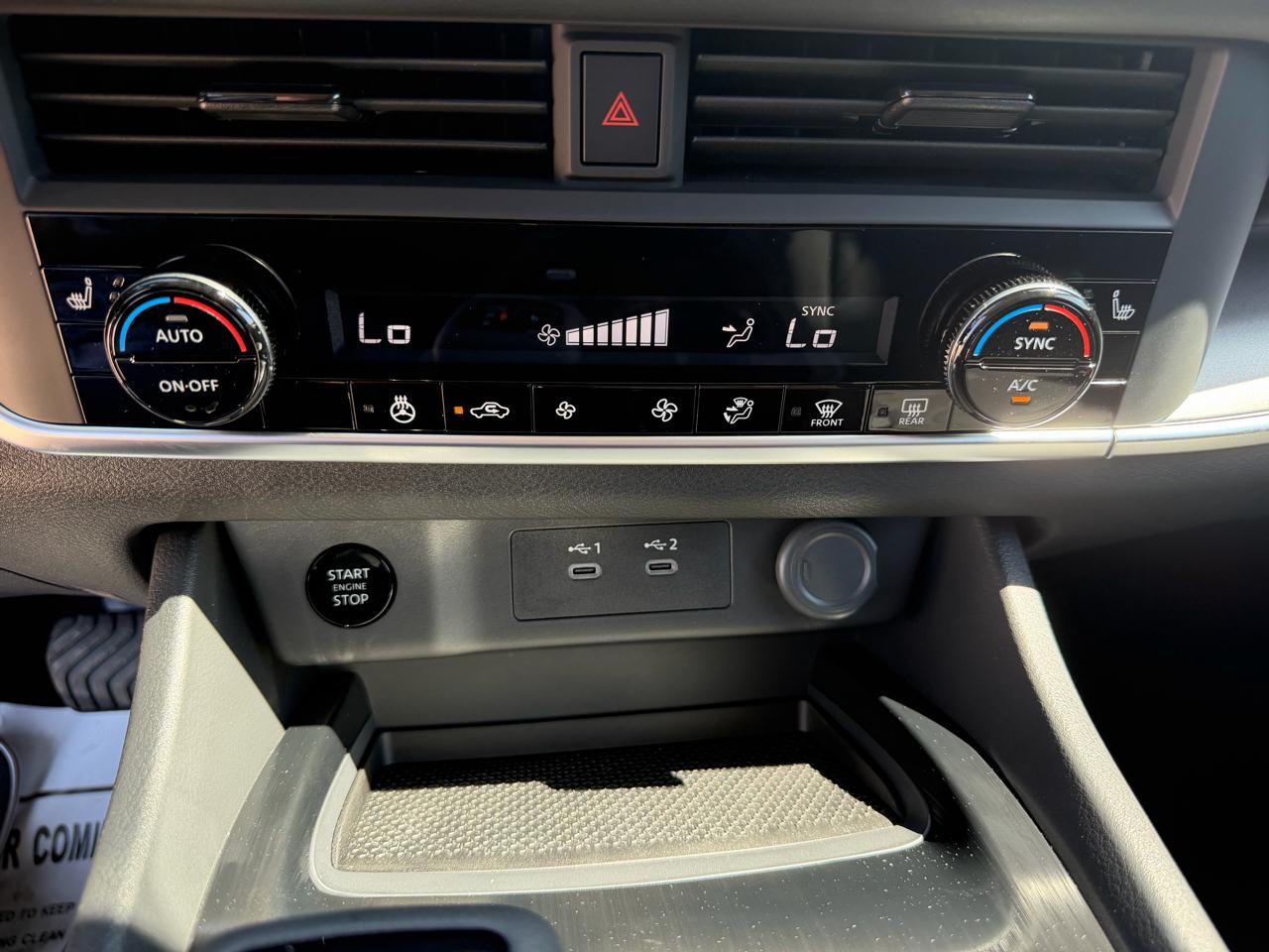 Nissan Rogue 2026.5 FWD Dark Armor 2026