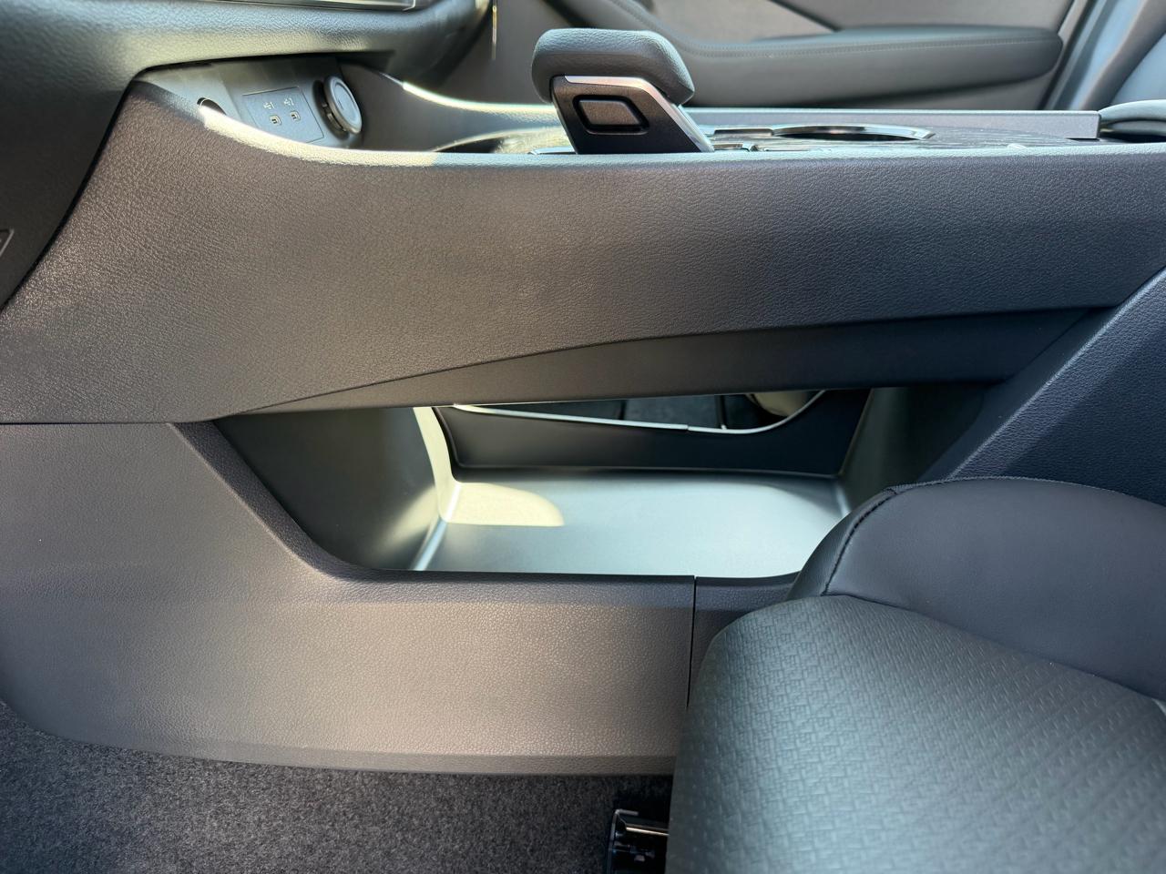 Nissan Rogue 2026.5 FWD Dark Armor 2026