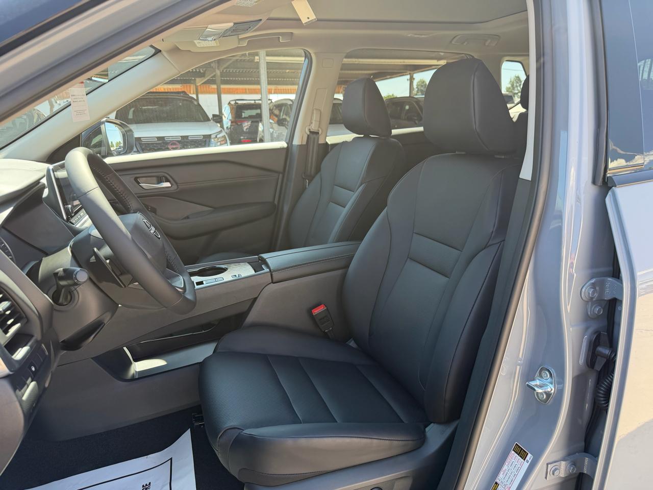 Nissan Rogue 2026.5 FWD Dark Armor 2026