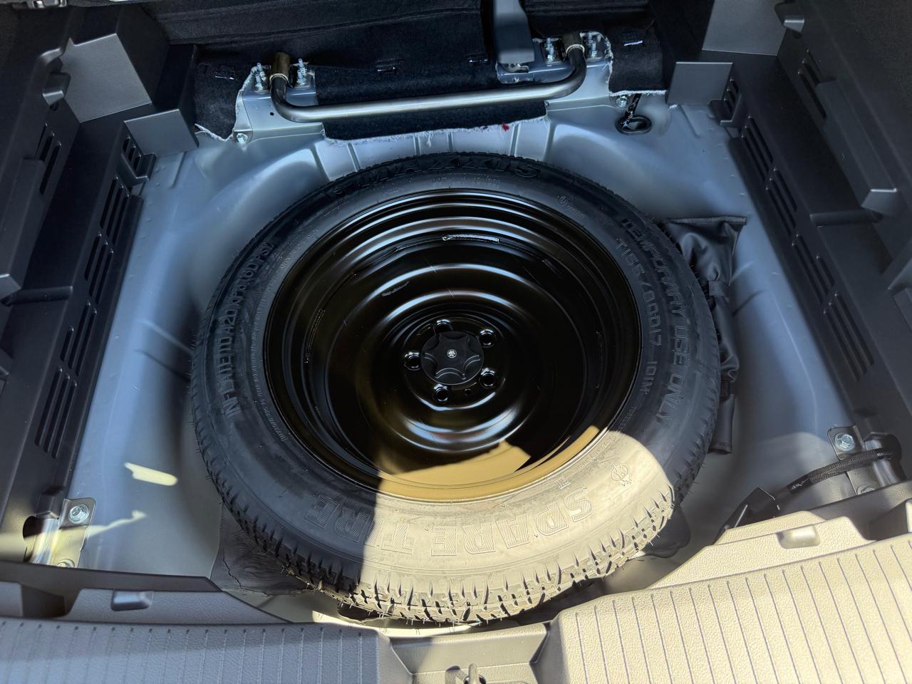 Nissan Rogue 2026.5 FWD Dark Armor 2026