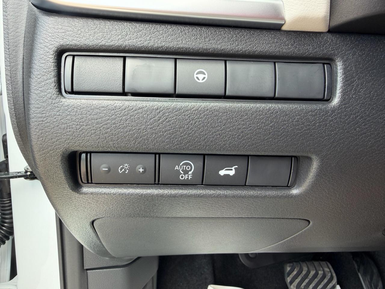 Nissan Rogue 2026.5 FWD Dark Armor 2026