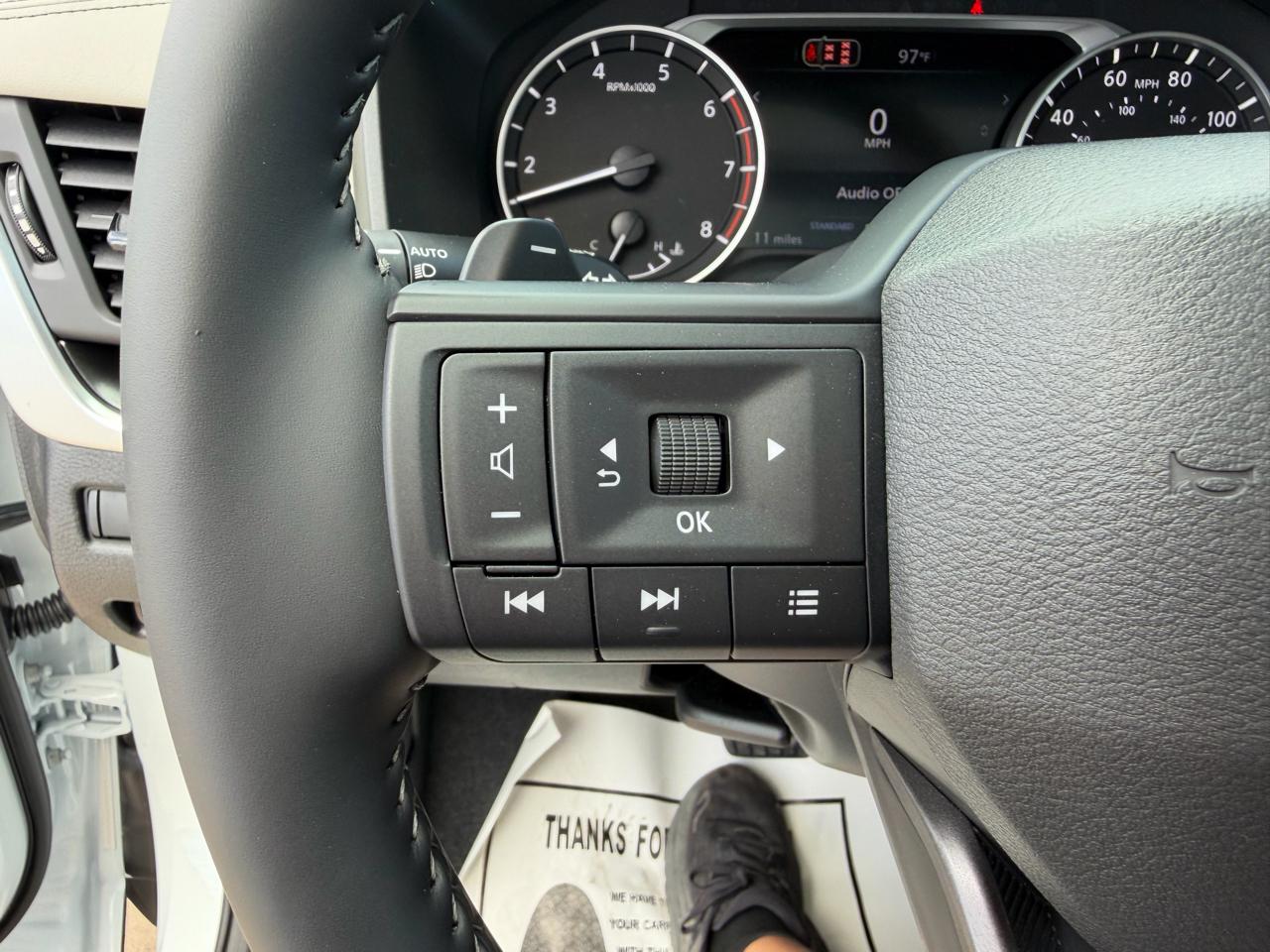Nissan Rogue 2026.5 FWD Dark Armor 2026