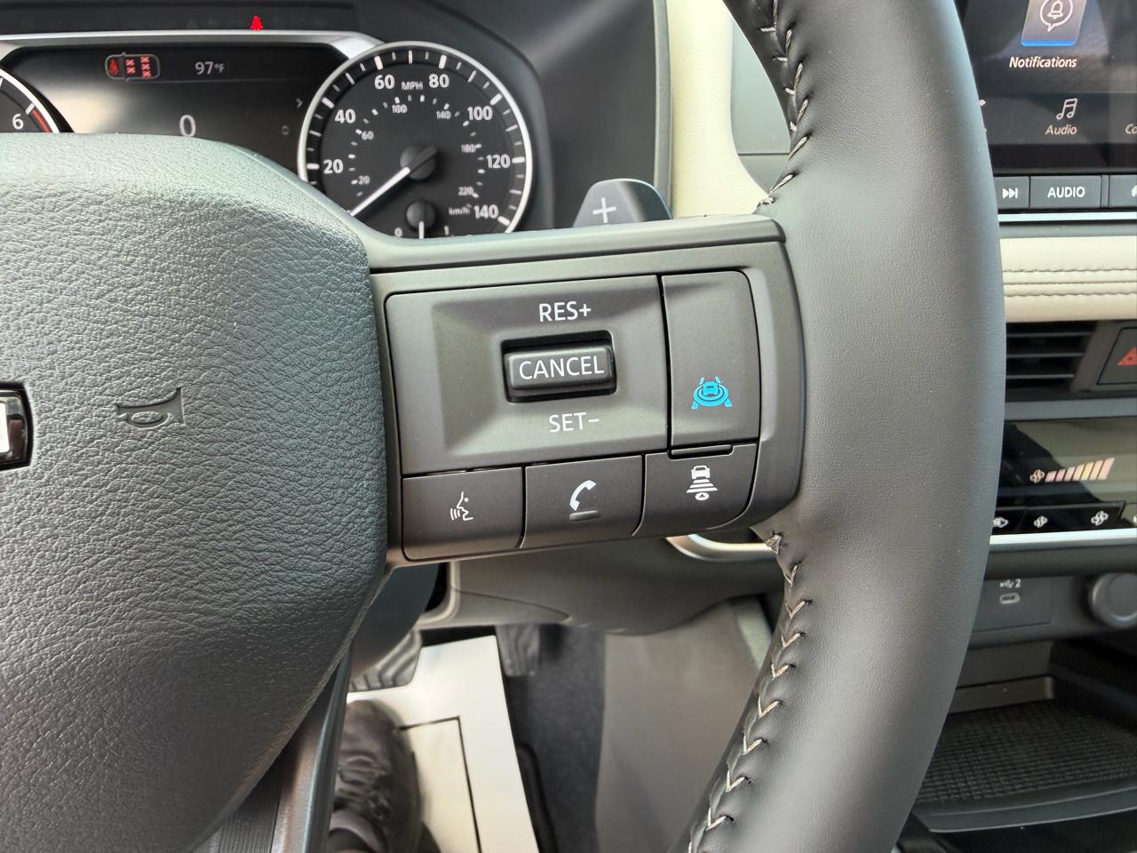 Nissan Rogue 2026.5 FWD Dark Armor 2026