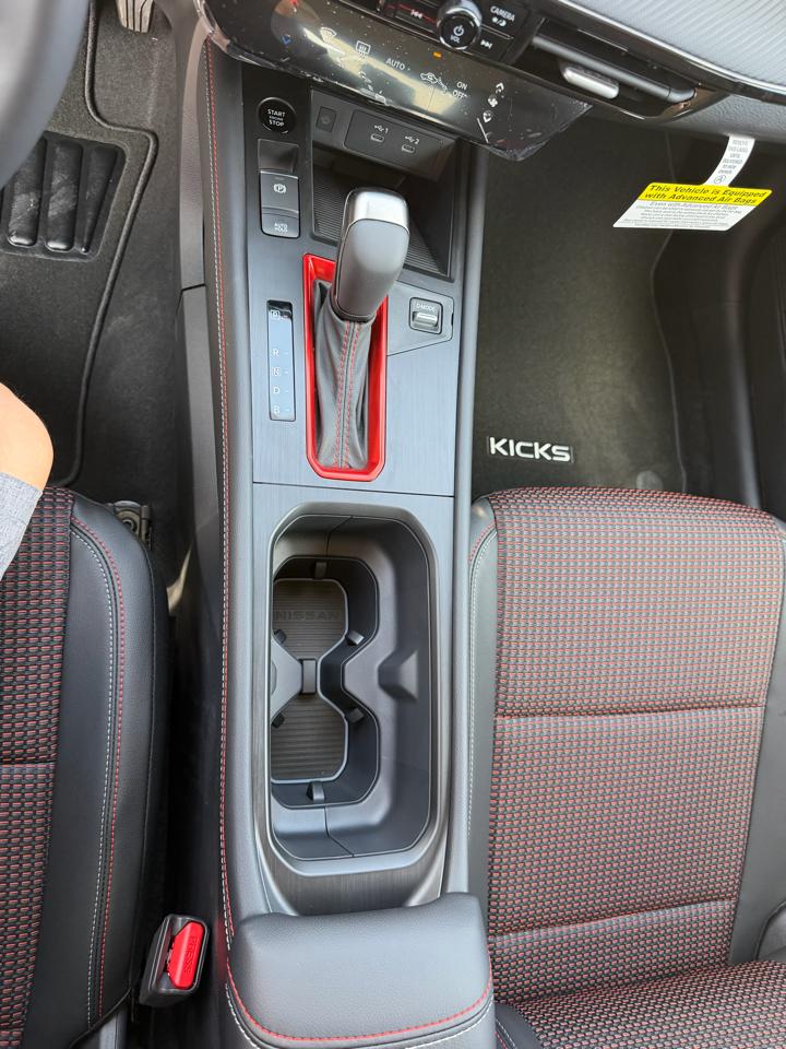 Nissan Kicks SR FWD 2026