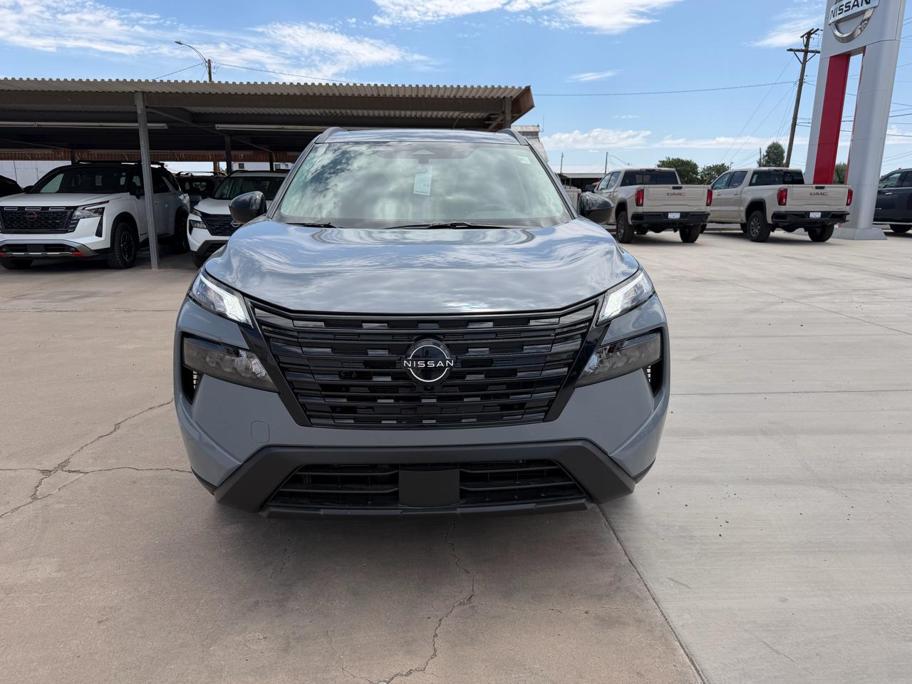 Nissan Rogue 2026.5 FWD Dark Armor 2026
