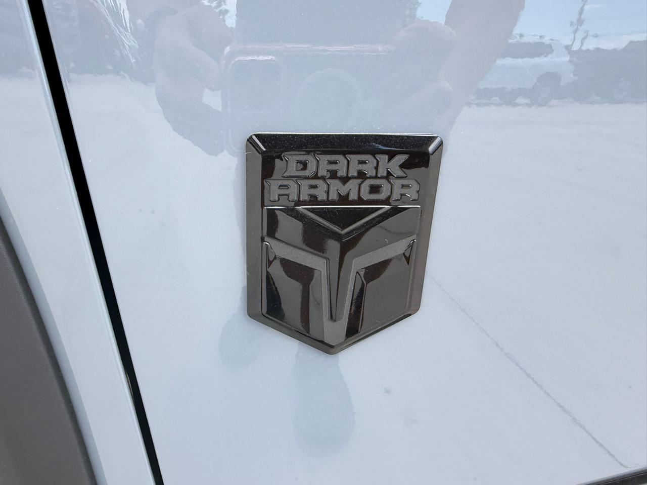 Nissan Rogue 2026.5 FWD Dark Armor 2026