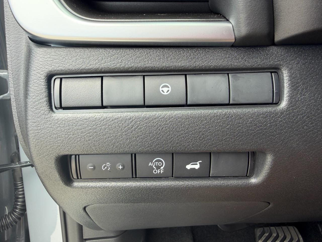 Nissan Rogue 2026.5 FWD Dark Armor 2026