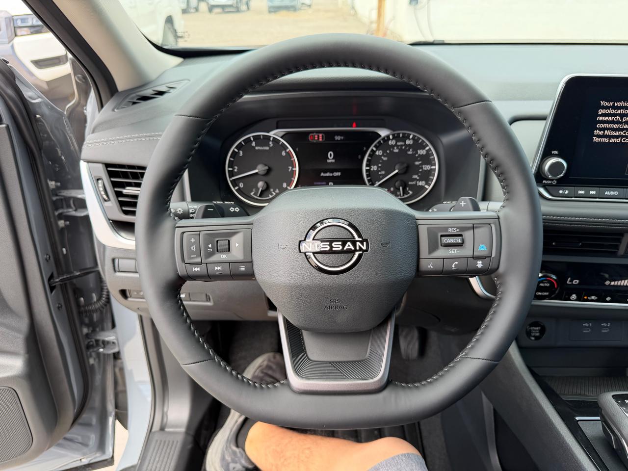 Nissan Rogue 2026.5 FWD Dark Armor 2026