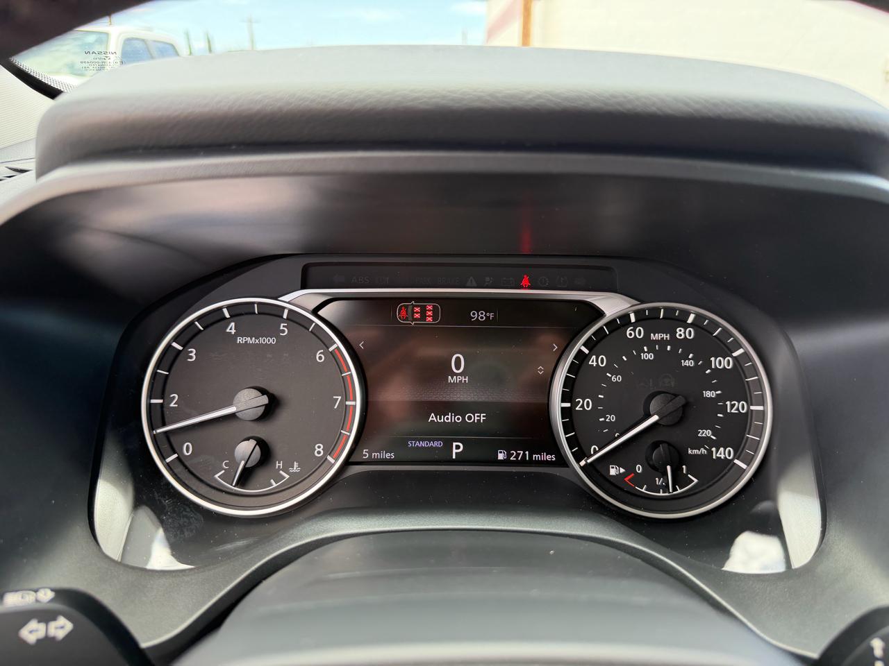 Nissan Rogue 2026.5 FWD Dark Armor 2026