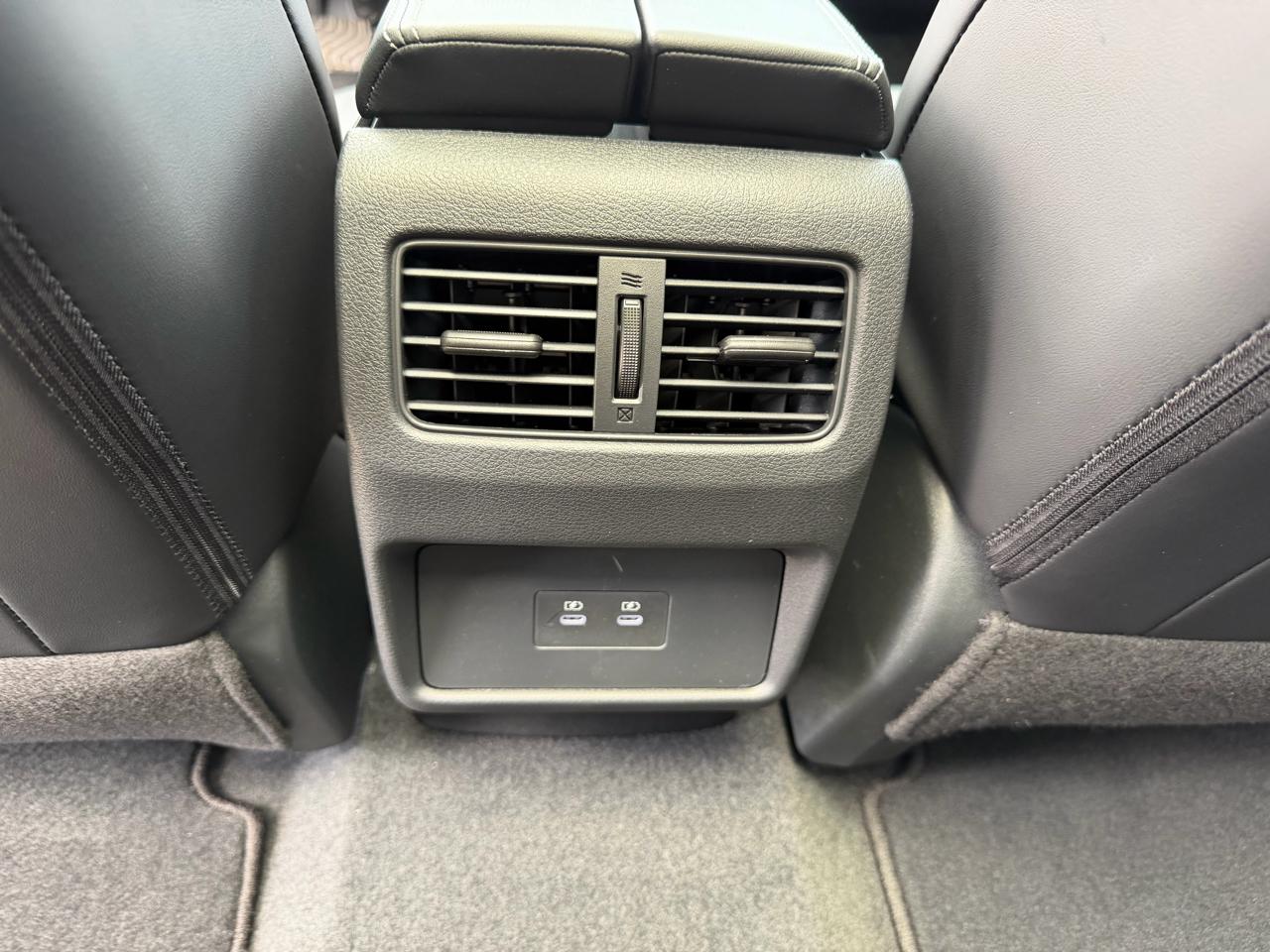 Nissan Rogue 2026.5 FWD Dark Armor 2026