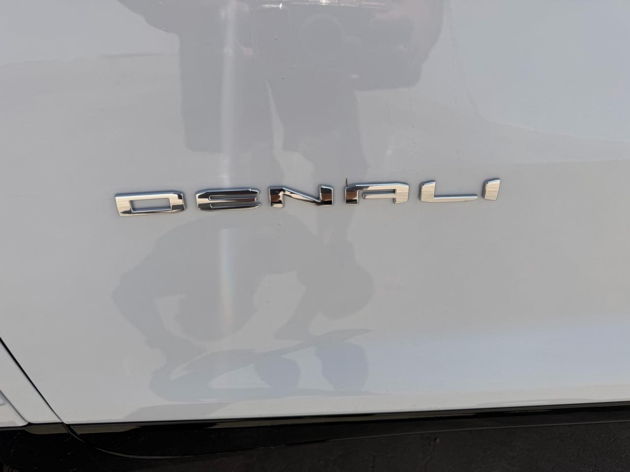 GMC Acadia AWD 4dr Denali Ultimate 2026