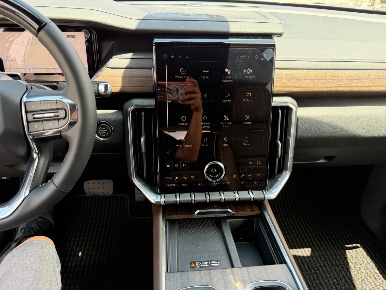 GMC Acadia AWD 4dr Denali Ultimate 2026