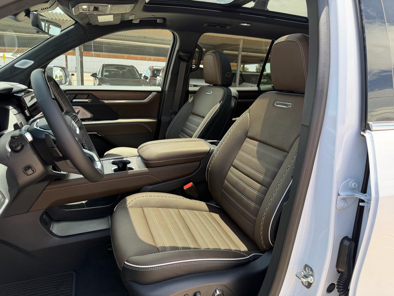 GMC Acadia AWD 4dr Denali Ultimate 2026