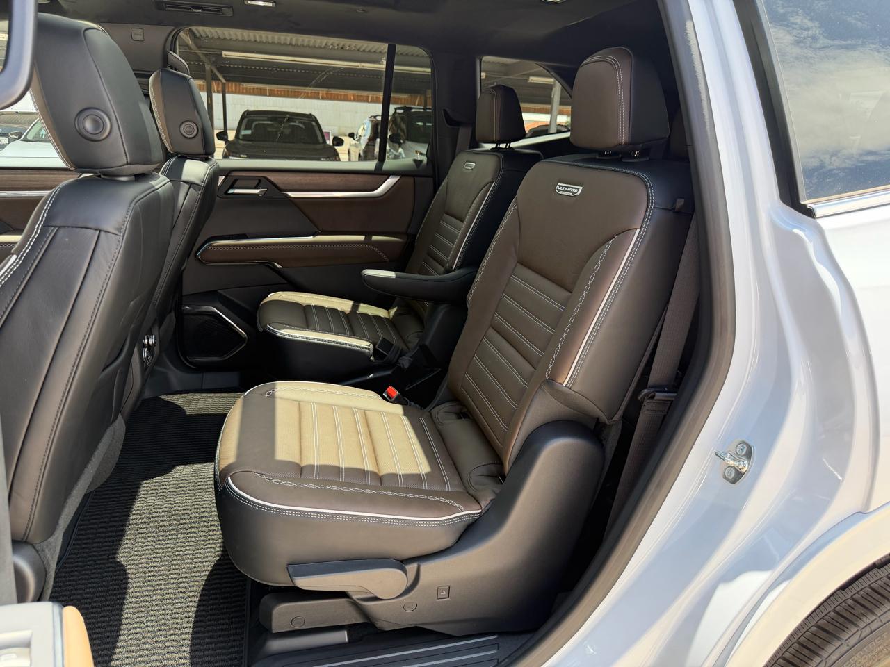 GMC Acadia AWD 4dr Denali Ultimate 2026