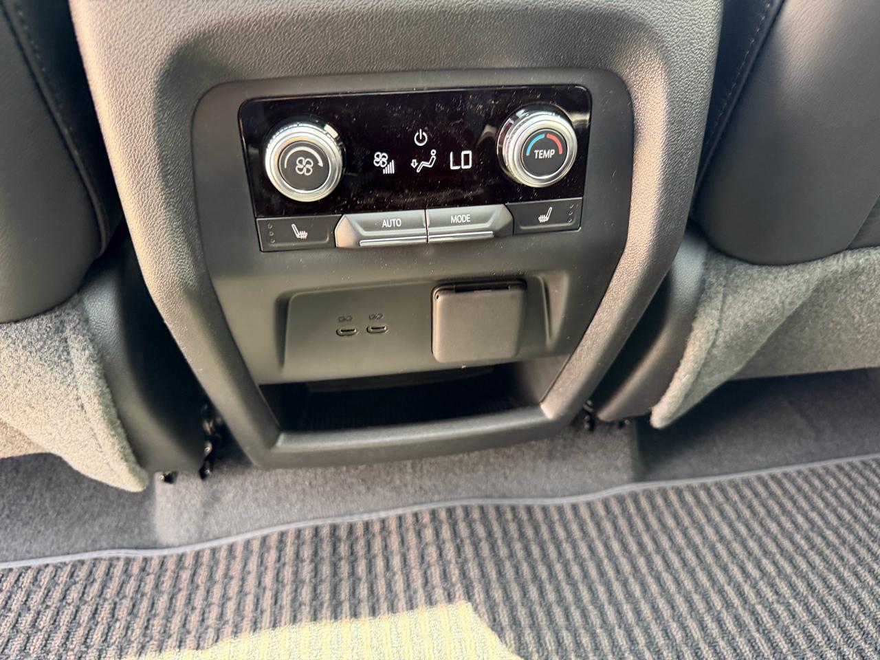 GMC Acadia AWD 4dr Denali Ultimate 2026