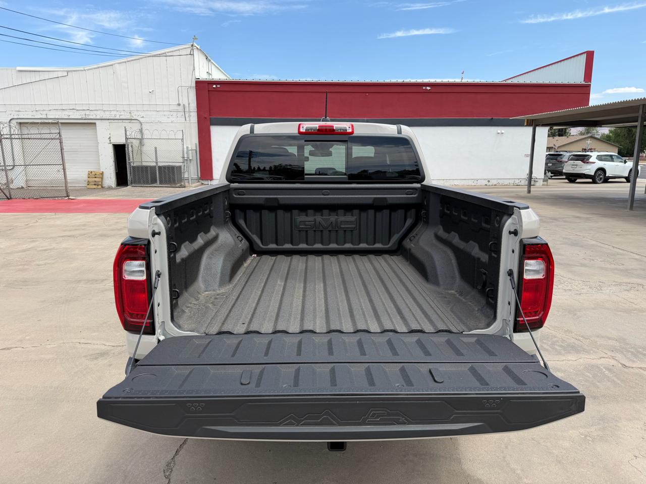 GMC Canyon 4WD Crew Cab AT4 2026
