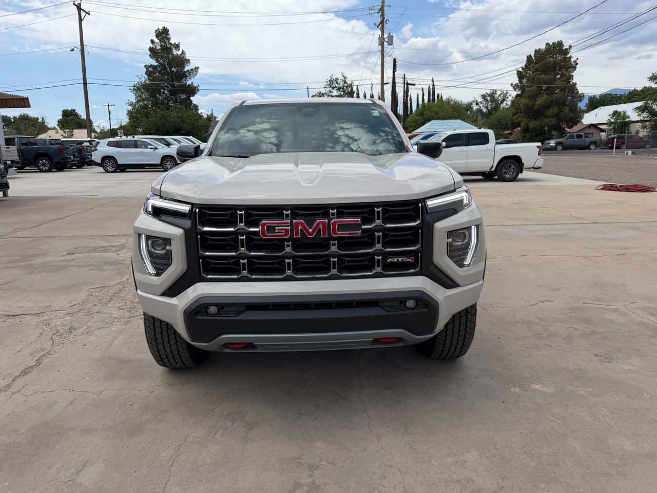 GMC Canyon 4WD Crew Cab AT4 2026