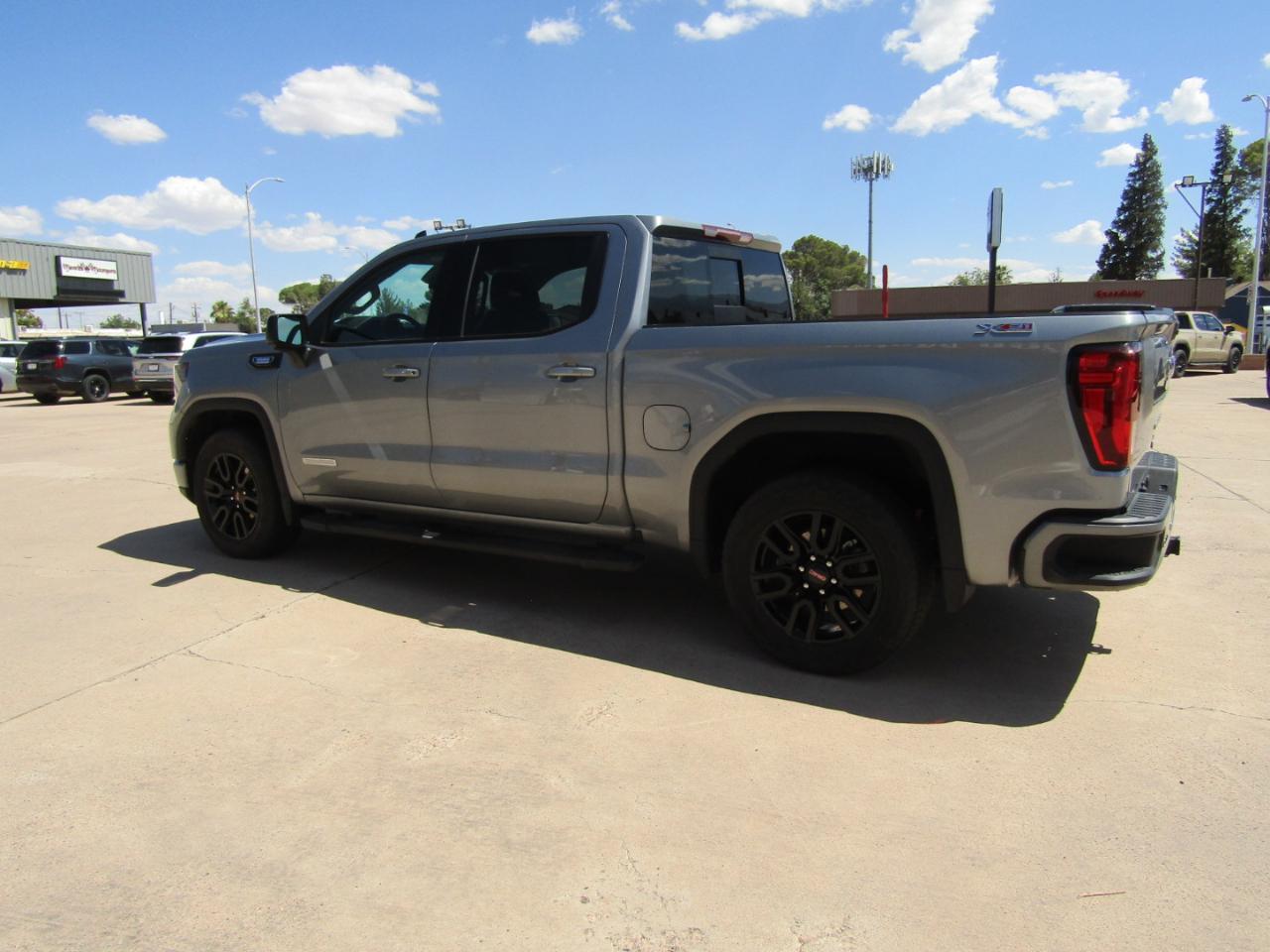 GMC Sierra 1500 4WD Crew Cab 147" Elevation w/3SB 2024