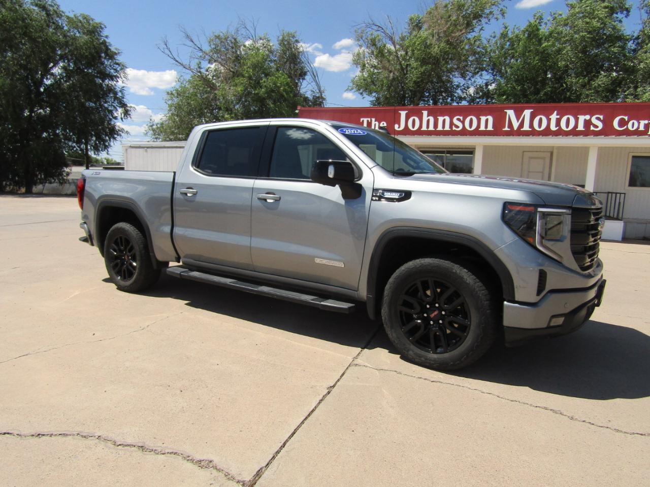 GMC Sierra 1500 4WD Crew Cab 147" Elevation w/3SB 2024