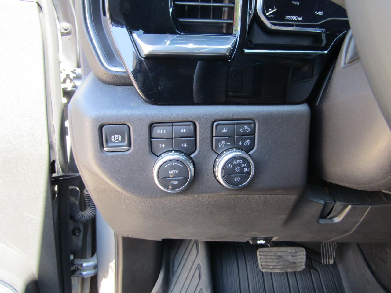 GMC Sierra 1500 4WD Crew Cab 147" Elevation w/3SB 2024