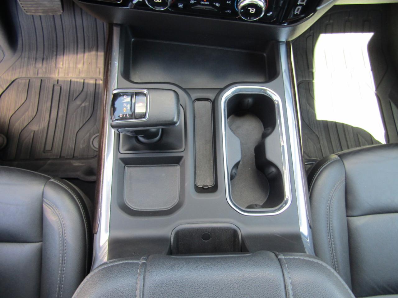 GMC Sierra 1500 4WD Crew Cab 147" Elevation w/3SB 2024