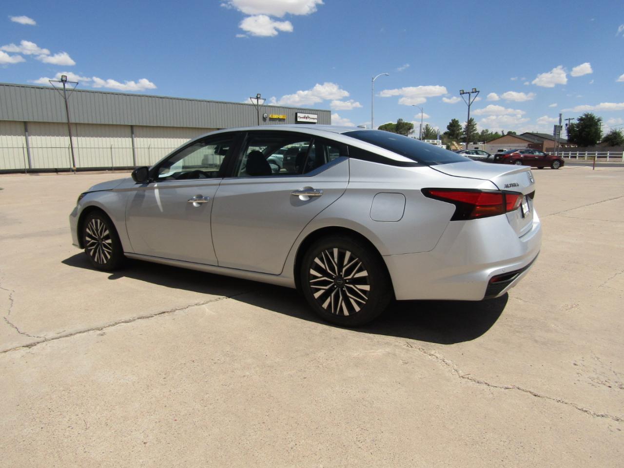 Nissan Altima 2.5 SV Sedan 2024