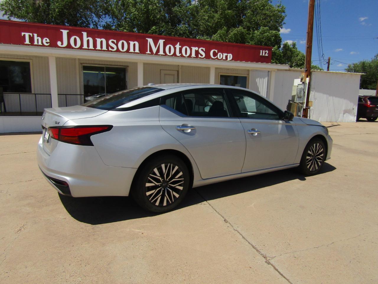 Nissan Altima 2.5 SV Sedan 2024