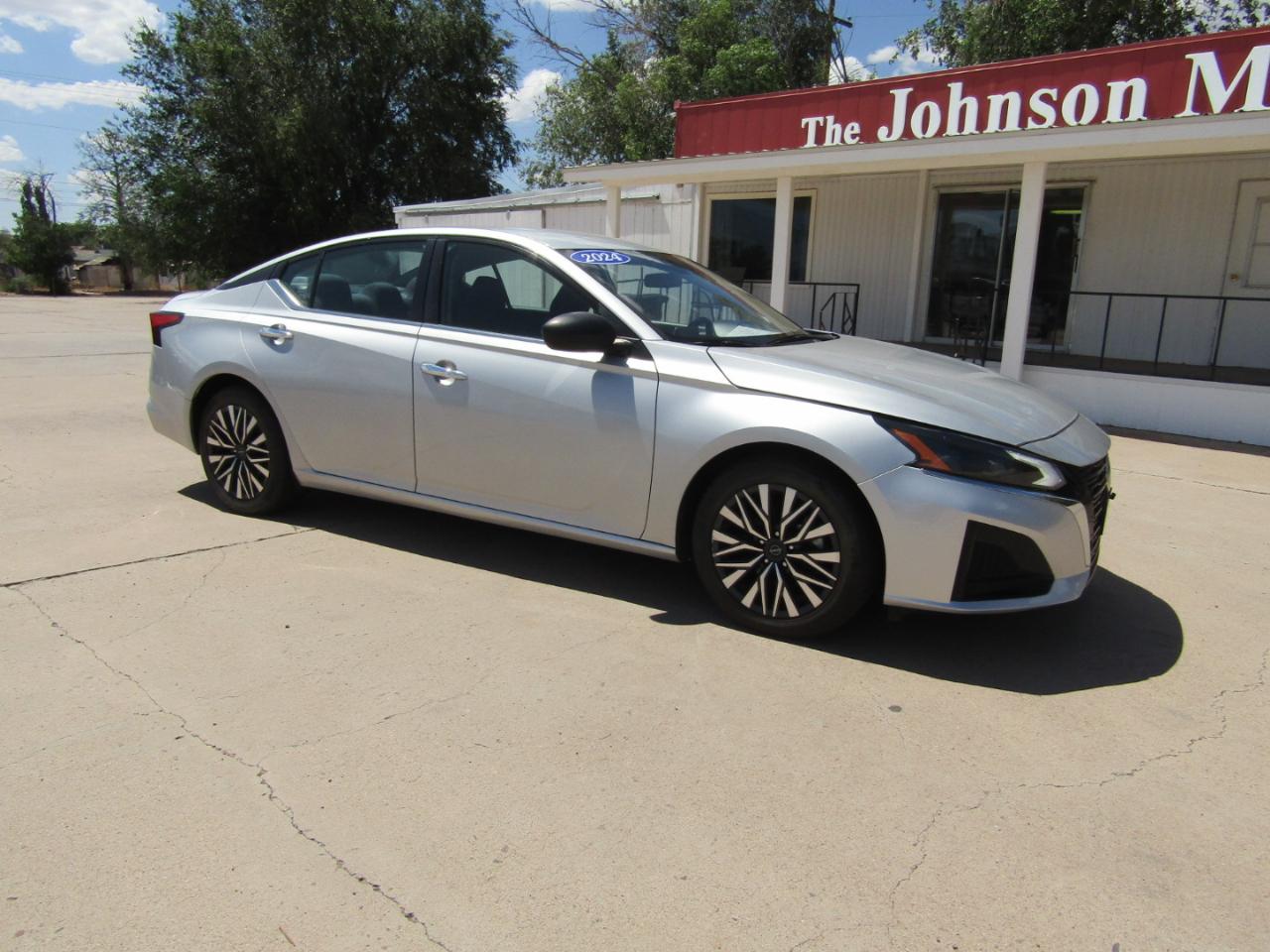 Nissan Altima 2.5 SV Sedan 2024