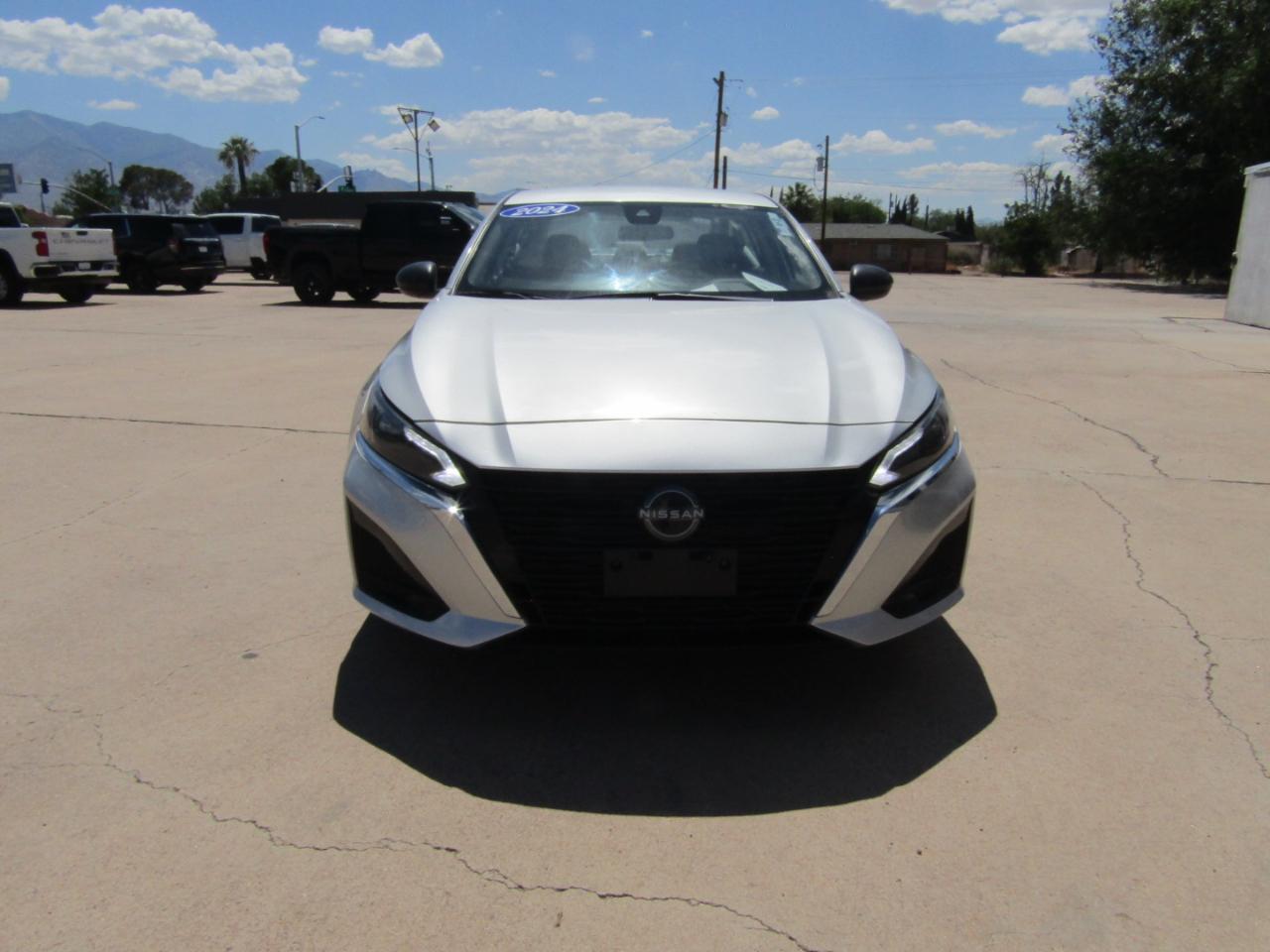 Nissan Altima 2.5 SV Sedan 2024