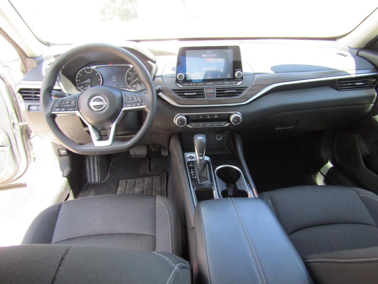 Nissan Altima 2.5 SV Sedan 2024