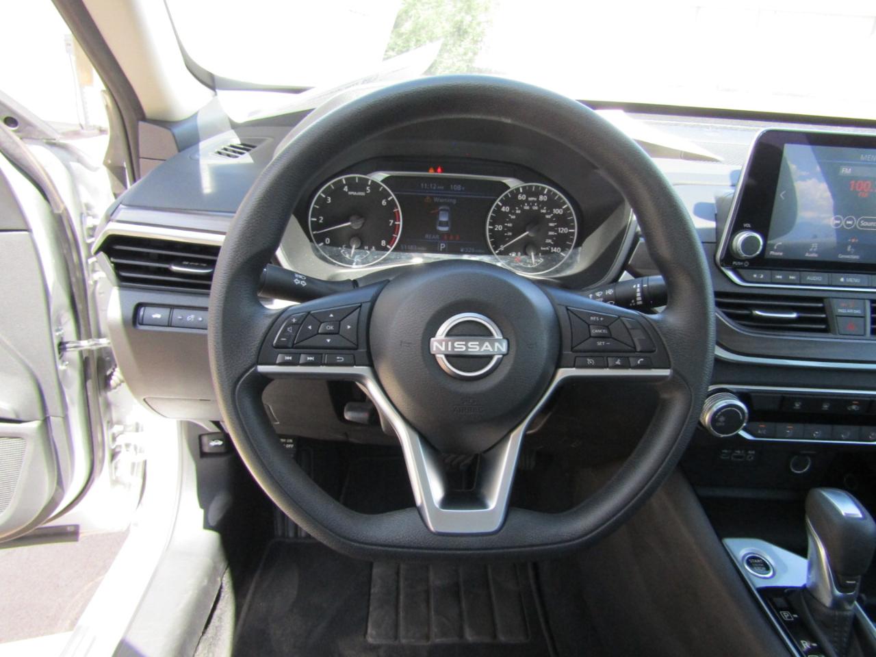 Nissan Altima 2.5 SV Sedan 2024