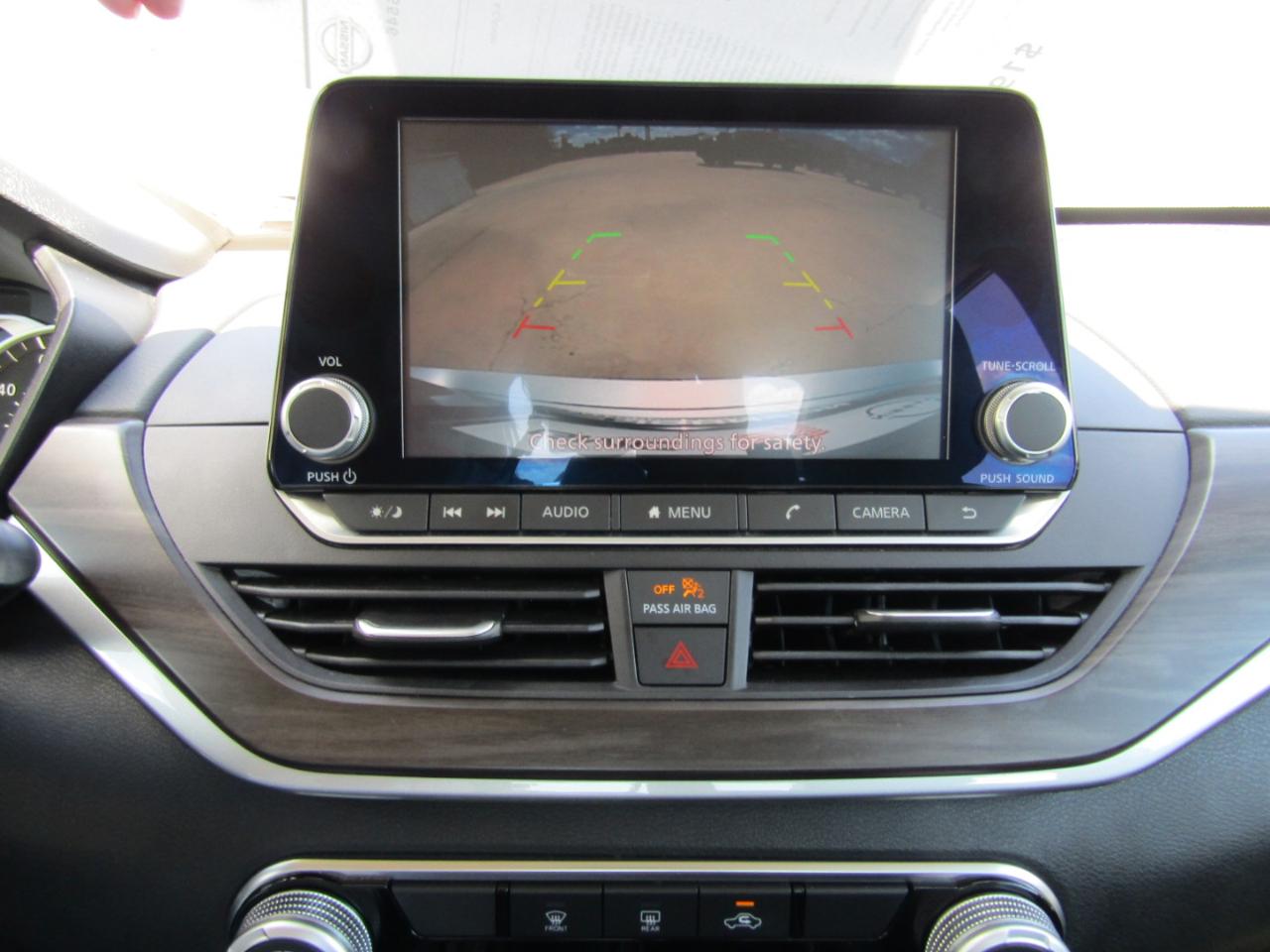 Nissan Altima 2.5 SV Sedan 2024