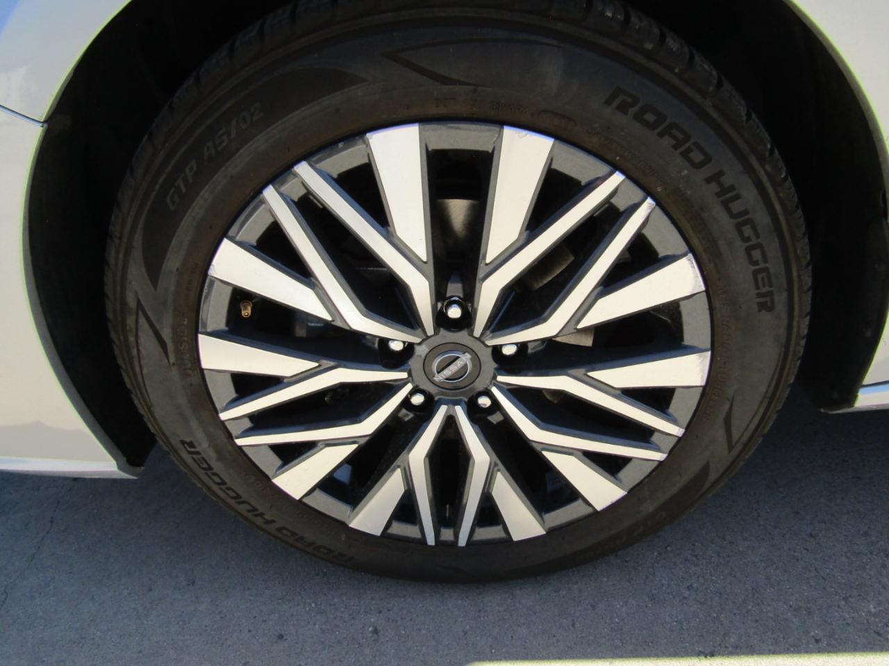 Nissan Altima 2.5 SV Sedan 2024
